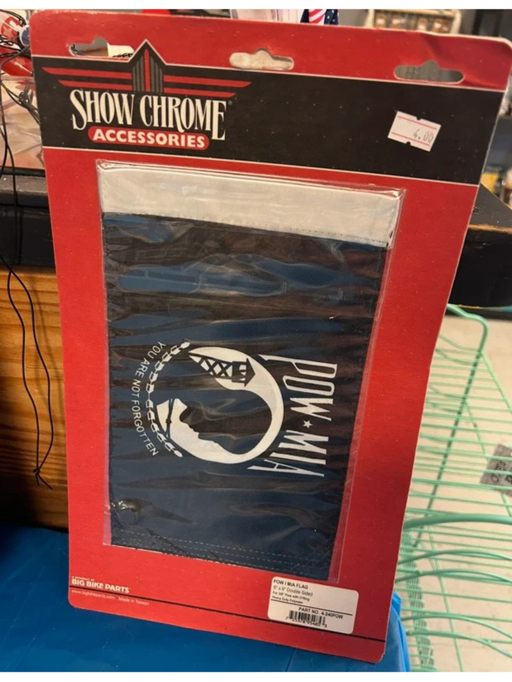 Mini pow Mia flag